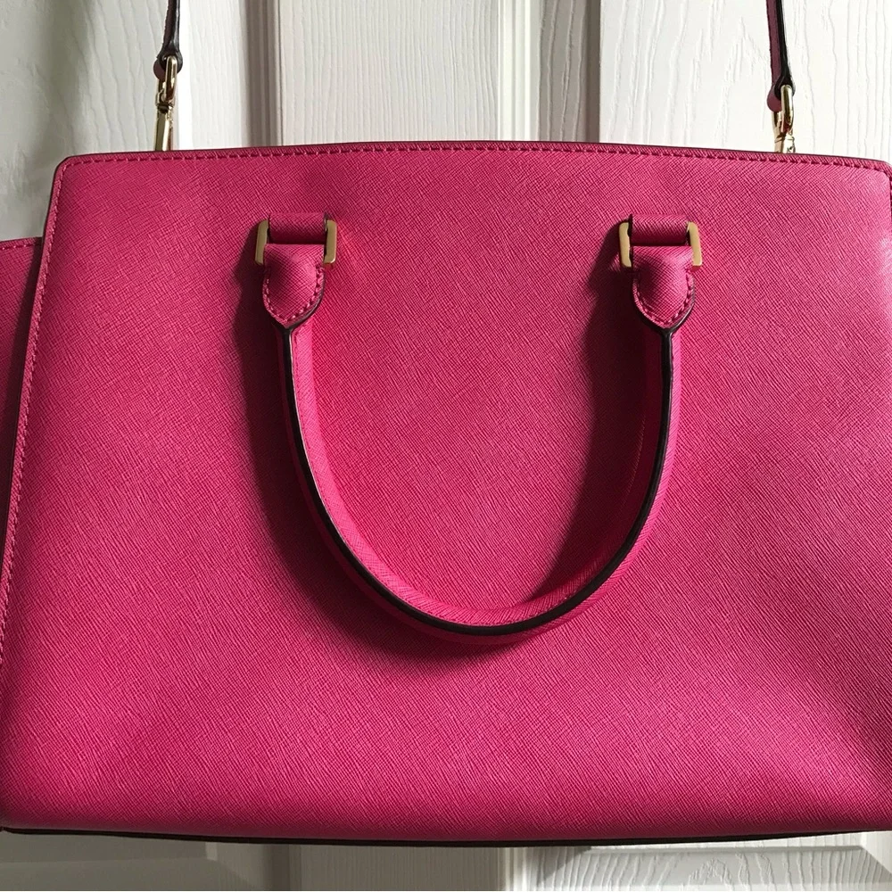 MICHAEL KORS HANDBAG WITH CROSSBODY STRAP   EUC
